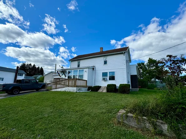 204 Perry St, Punxsutawney, PA 15767