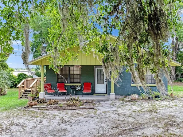 107 S 19th St, Palatka, FL 32177