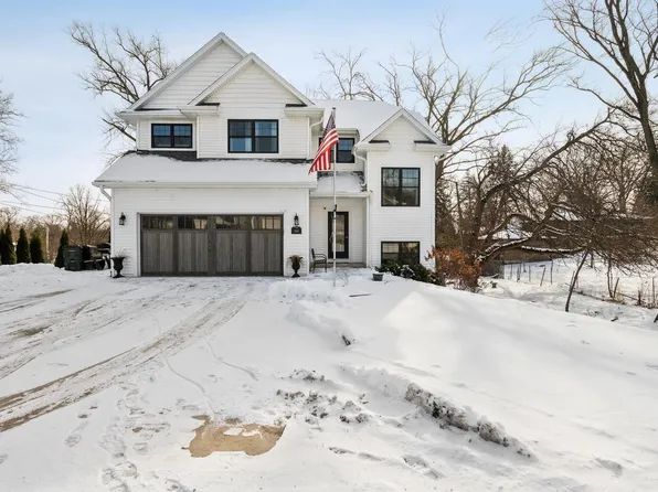 W3801 Woodland DRIVE, Lake Geneva, WI 53147
