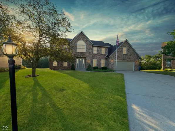 655 Crossfield Dr, Indianapolis, IN 46239