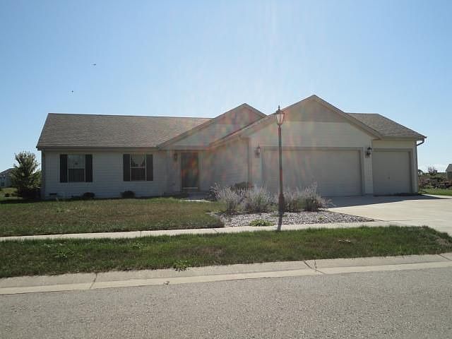 1st image of 1471 Bluebird Dr