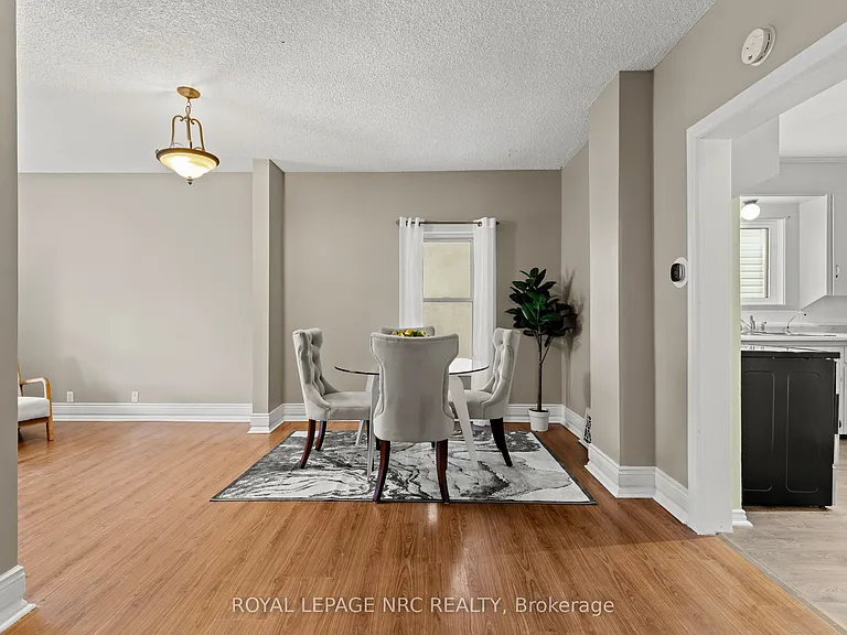 22 Denistoun St — Photo 10