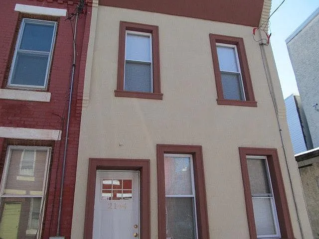 2 bed, 1000 sqft, $1,995 — Photo 4