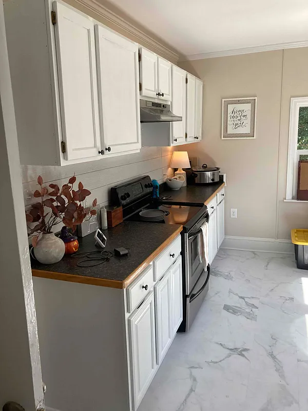 3 bed, $1,400 — Photo 2