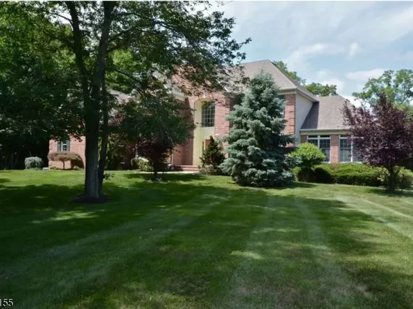 10 Aspen Ct, Montgomery Twp., NJ 08502