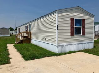 880 Maplewood Ln, Rochester, IN 46975