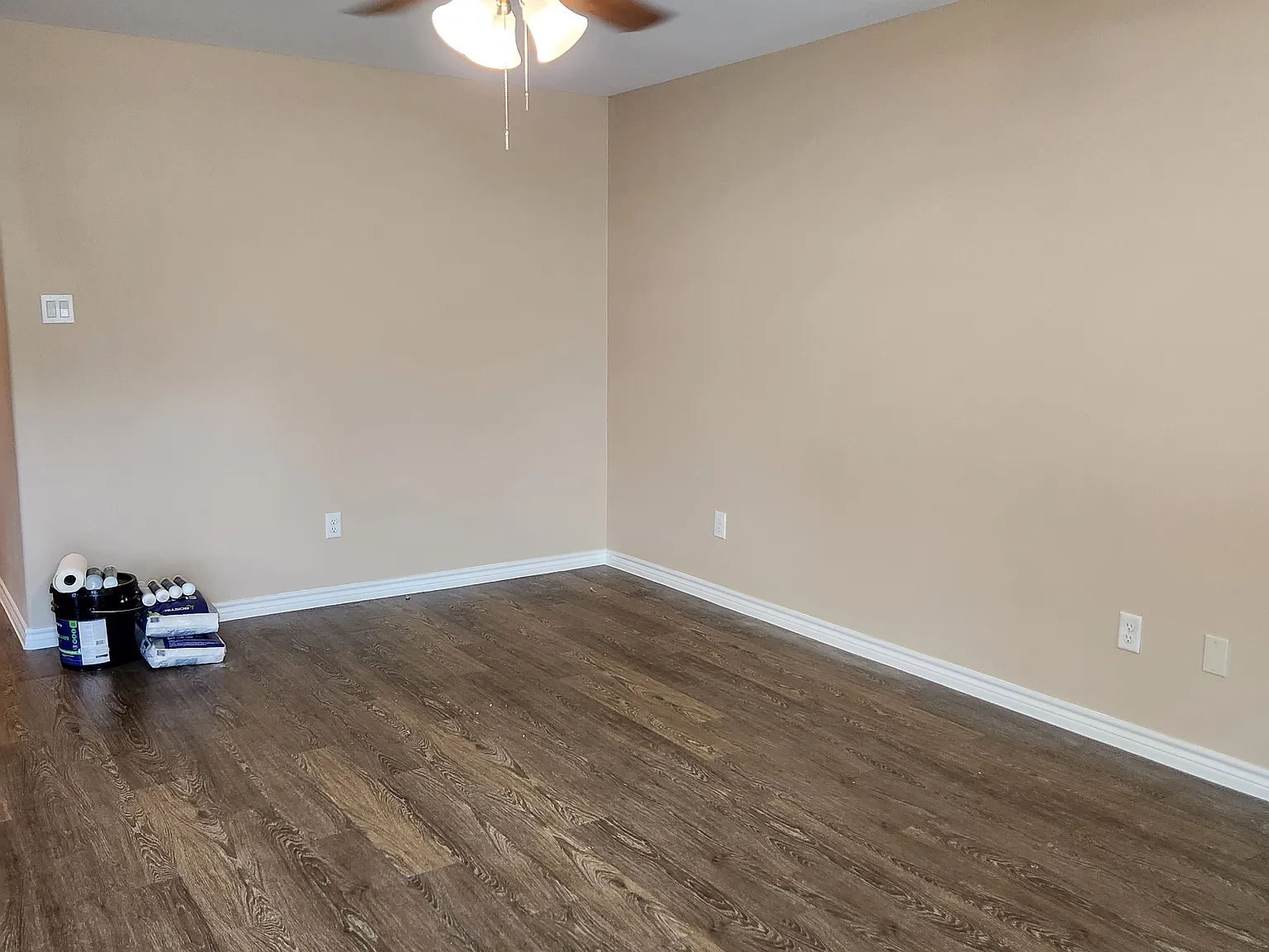 3 bed, 1094 sqft, $1,400 — Photo 2