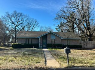 15 Post Oak Trl, Greenville, TX 75402