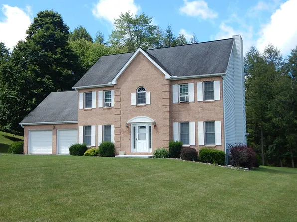 104 Las Glorias Rd, Saint Marys, PA 15857