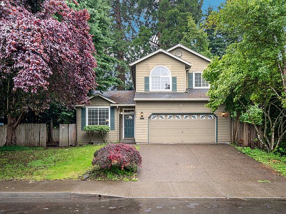 2nd image of 2205 NE 105th St