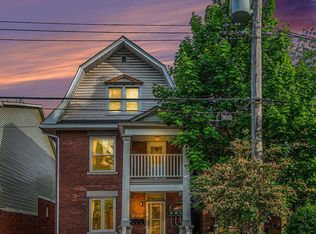 350 5th Ave #2, Ottawa, ON K1S 2N8