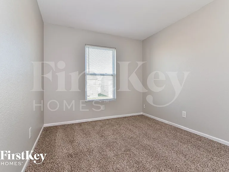 8016 Grove Berry Way — Photo 11