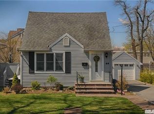 44 Beach Dr, Merrick, NY
