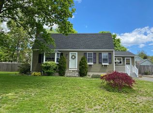 16 Carlida Rd, Groveland, MA 01834