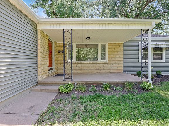 4th image of 1508 N Park Ln