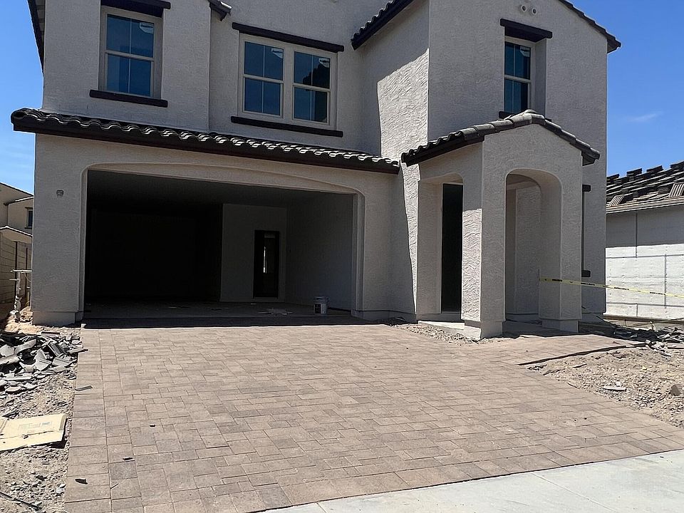 1st image of 10839 W PARKWAY Drive