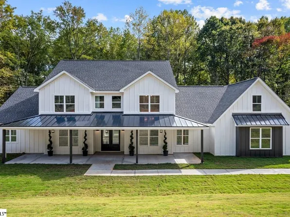 1502A Groce Meadow Rd, Taylors, SC 29687