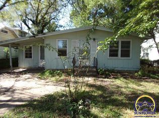2441 SE Maryland Ave, Topeka, KS 66605