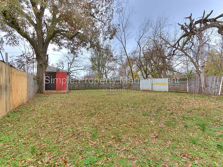 1728 NE Euclid St — Photo 33