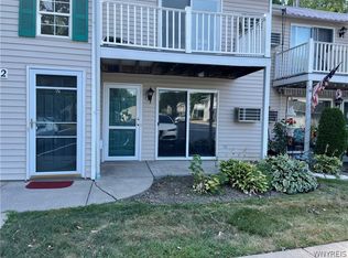 12C Sunmist Sq, Amherst, NY 14228