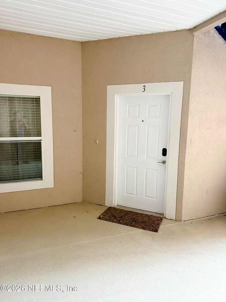 Building Photo - 9670 Amarante Cir #3