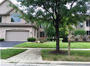 26W132 Klein Creek Dr #132, Winfield, IL 60190