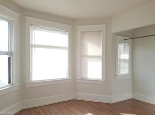 2426 W Greenfield Ave, Milwaukee, WI 53204