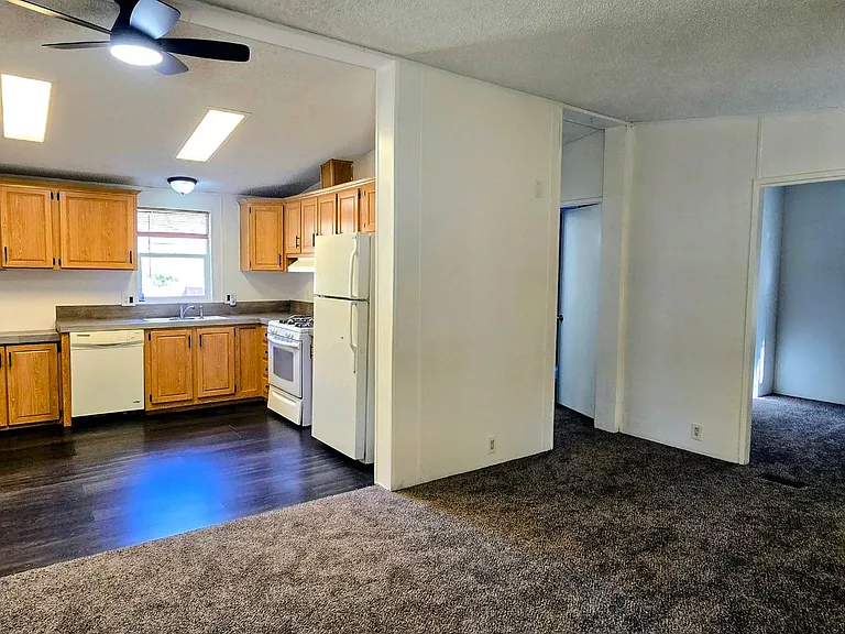 821 Lancer Way — Photo 2