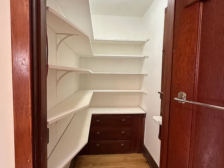 3355 N Harding Ave #1 — Photo 8