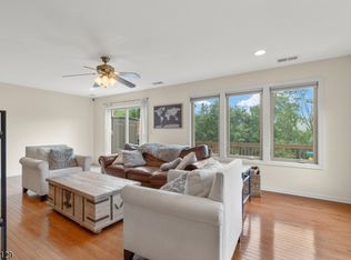 1 Wimbledon Dr 3 BLDG 1 #3, Vernon Twp., NJ 07462