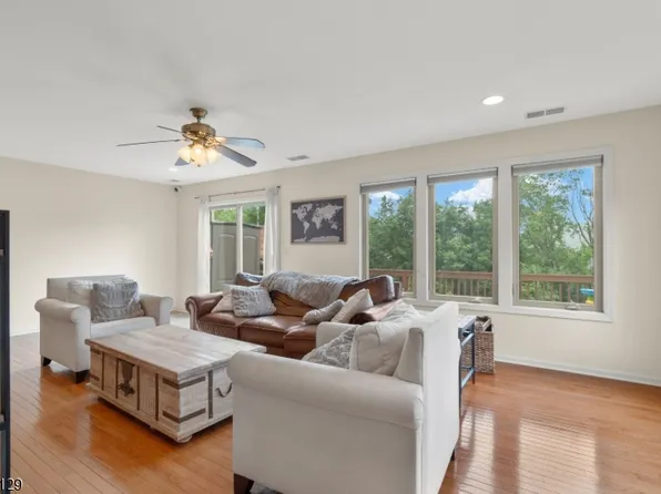 1 Wimbledon Dr 3 BLDG 1 #3, Vernon Twp., NJ 07462
