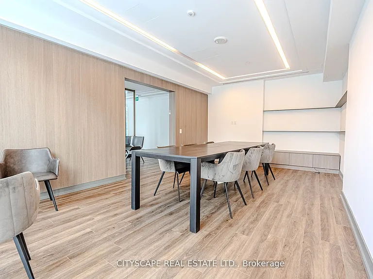 77 Shuter St #907 — Photo 37