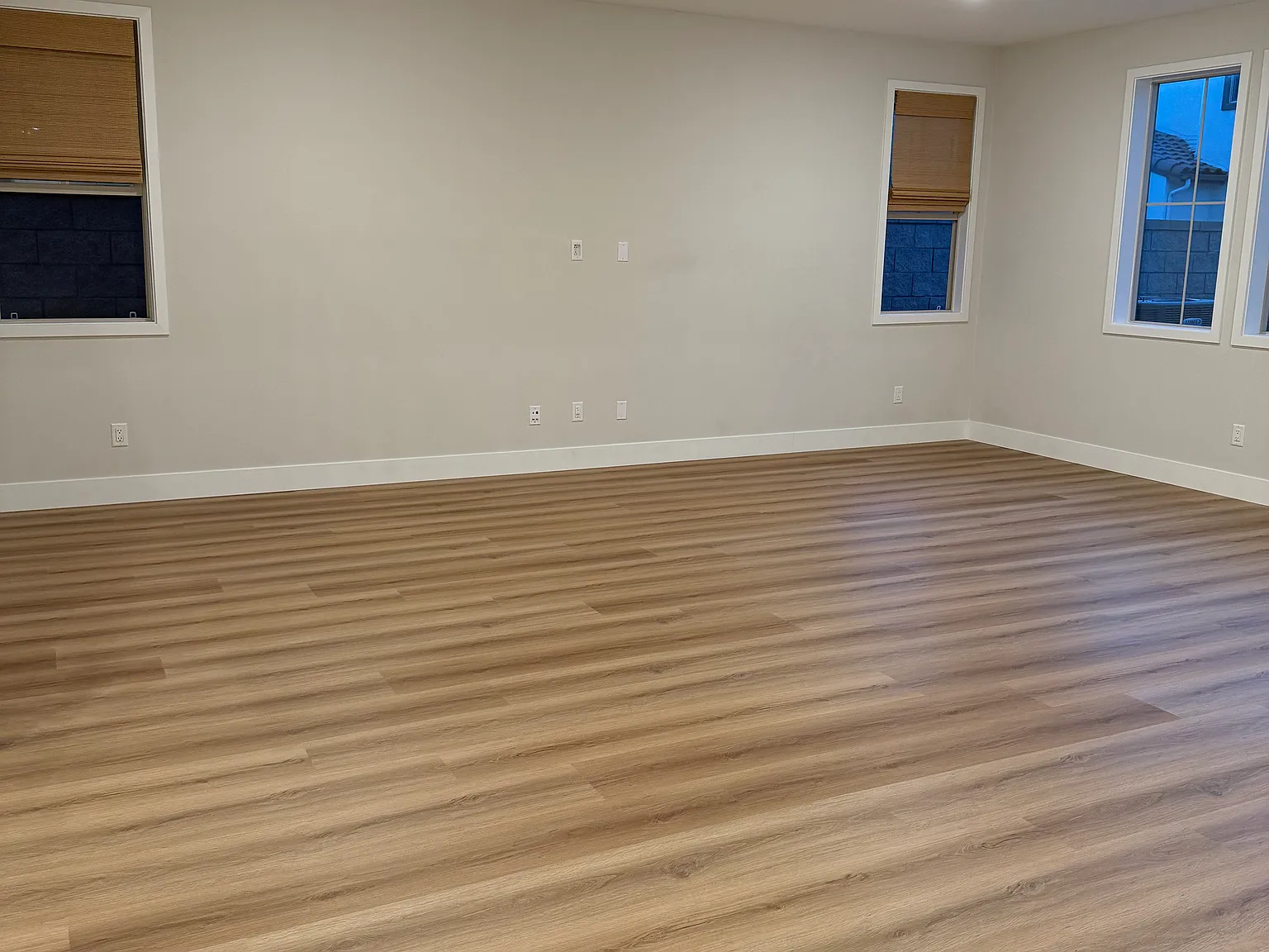 9871 Skylar Ave — Photo 4