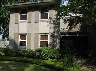 353 Lake Ave, Metairie, LA 70005