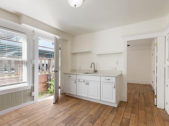 3rd image of 931A Branciforte St #931A