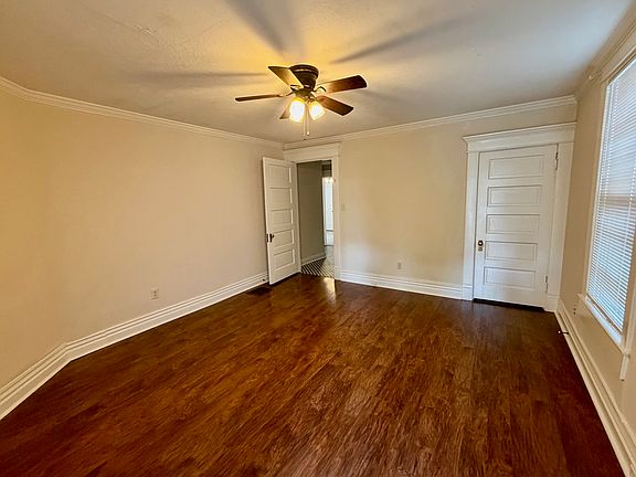 3rd image of 1605 Beechwood Ave #2