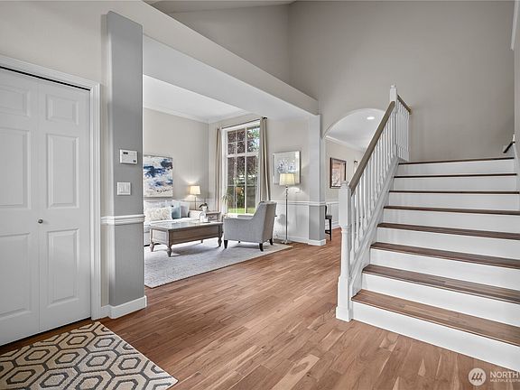3rd image of 2901 92nd Avenue E