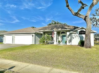 107 Old Sunbeam Dr, South Daytona, FL 32119