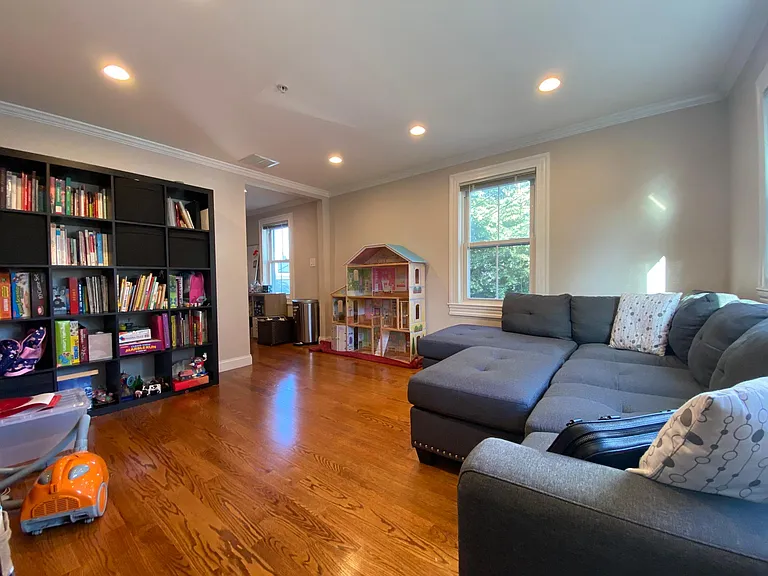 44 Chappie St #3 — Photo 4