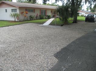 14 Palmer Dr, Sebastian, FL 32958