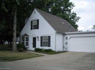 2824 Tinkers Ln, Twinsburg, OH 44087