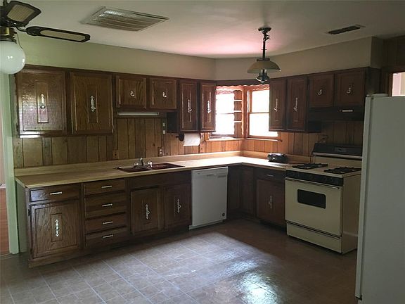 4th image of 2666 Mimosa Dr