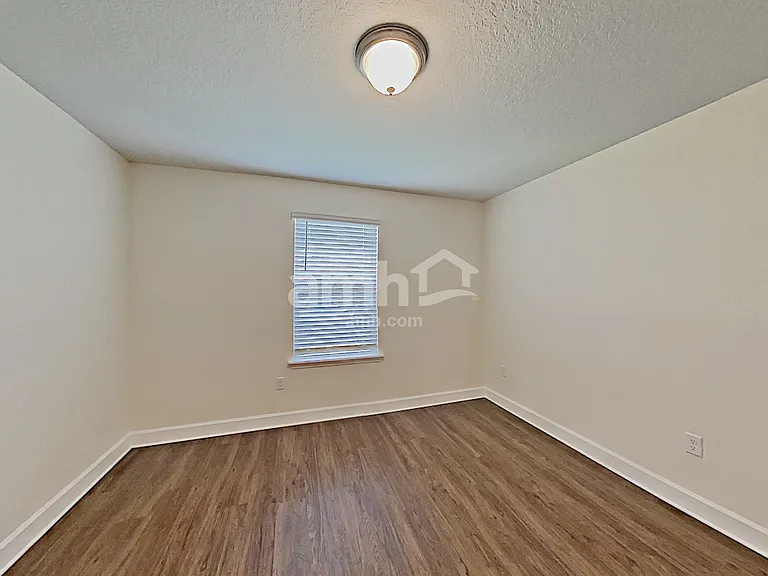 8559 Highfield Ave — Photo 12