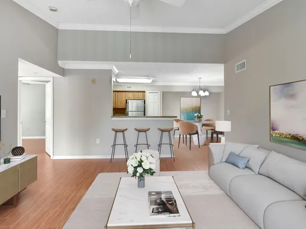 15155 Michelangelo Boulevard #201, Delray Beach, FL 33446