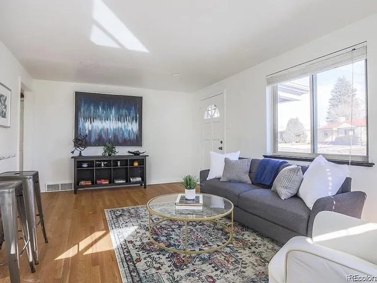 1385 S Alcott St — Photo 2