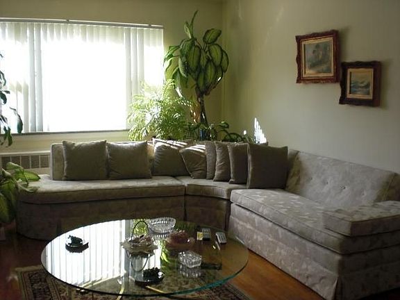3rd image of 5717 84th St
