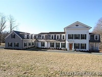 575 Hillside Rd, Fairfield, CT, 06824