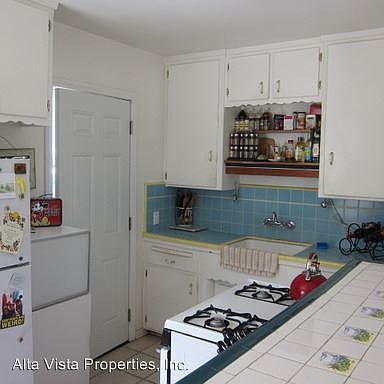 4th image of 3750 Dove St