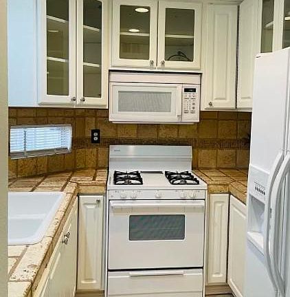 3rd image of 23725 Del Monte Dr Unit 186