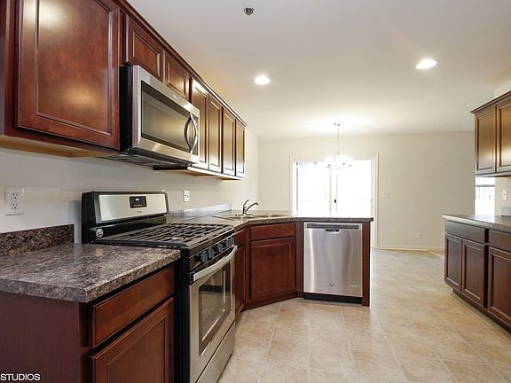 4th image of 7123 Hidden Green Cir #3503